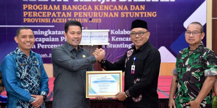 Pj Bupati Bener Meriah Boyong 15 Penghargaan Sekaligus dari BKKBN