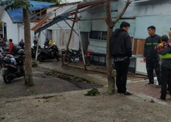 Tiga Bangunan Kantin SMKN 1 Bukit Bener Meriah Rusak Disapu Angin Puting Beliung