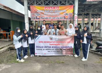 SMK Kesehatan Dedingin 1001 Salurkan Bantuan untuk Korban Kebakaran Ketol