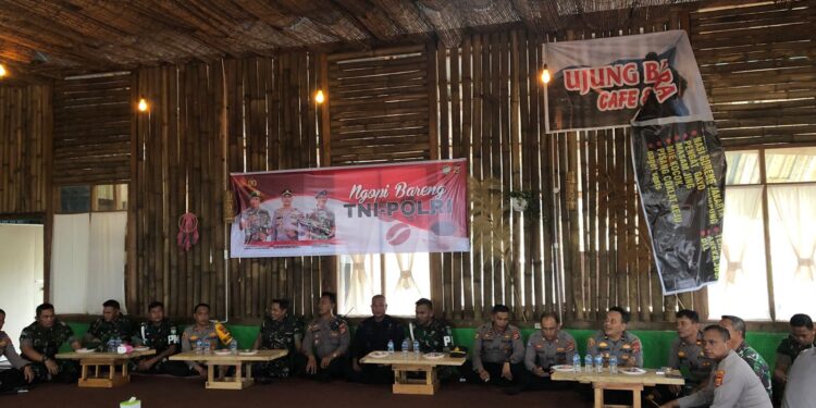 TNI-Polri Ngopi Bareng, Kembangkan Komunikasi Sosial Wujdukan Sinergitas