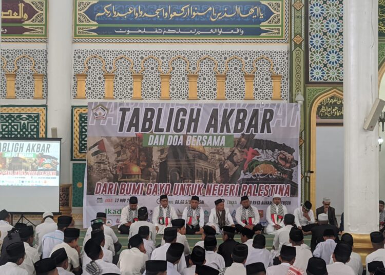 Ribuan Jamaah Masjid Agung Ruhama Aceh Tengah Gelar Doa Bersama dan Tabligh Akbar Untuk Palestina