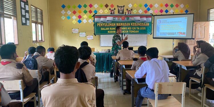 Satgas TMMD Kodim 0106/Aceh Tengah Bekali Siswa SMA Negeri 18 Tentang Wawasan Kebangsaan