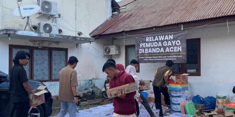 Relawan Gayo Banda Aceh Hadapi Kendala Distribusi Bantuan Akibat Keterbatasan Helikopter