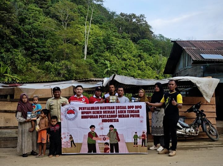 HPMPI Salurkan Bantuan 100 Unit Perangkat Lampu Solar Cell untuk Aceh Tengah dan Bener Meriah 