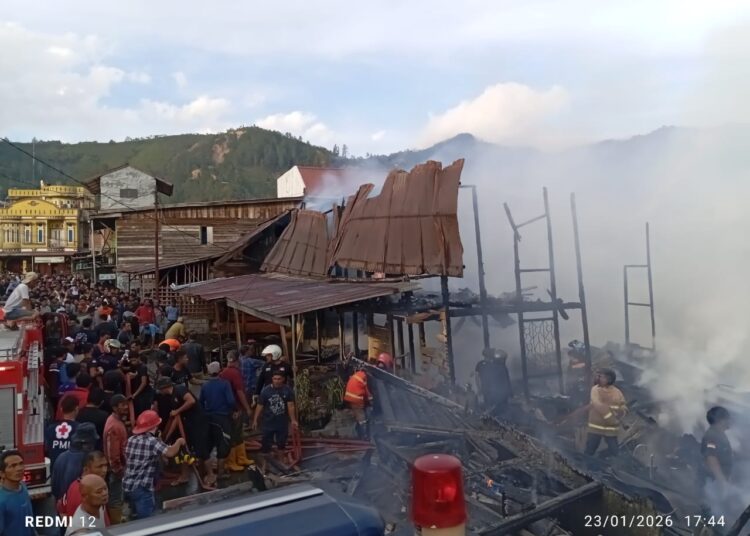 Enam Unit Rumah Warga di Kampung Bukit Kebayakan Ludes Dilahap si Jago Merah