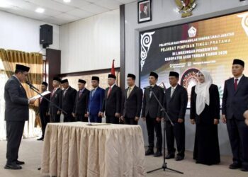 Bupati Haili Yoga Lantik 14 Pejabat Pimpinan Tinggi Pratama, Tekankan Integritas, Pelayanan Publik, dan Respons Pascabencana