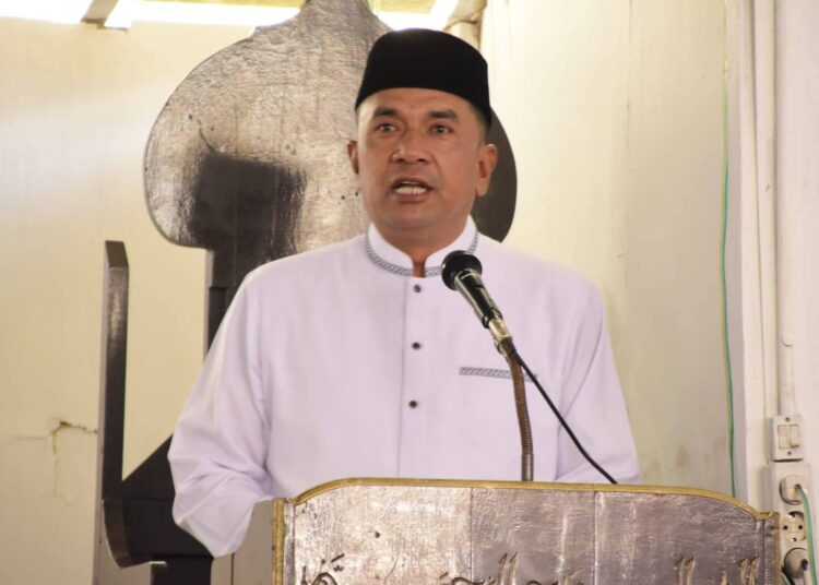 Menjadi Khatib di Masjid Darurat Babul Ulum, Wakil Bupati Aceh Tengah Ingatkan Jamaah Untuk Sabar Menghadapi Cobaan