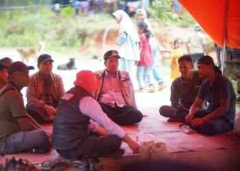 Bupati Haili Yoga Tinjau Pengungsian Kampung Umang Linge, Pastikan Bantuan dan Opsi Hunian Bagi Masyarakat Terdampak