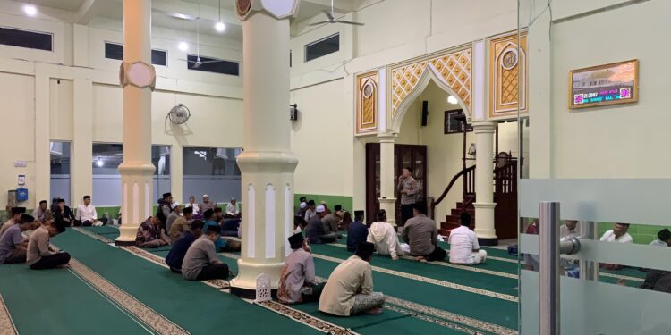 Da’i Kamtibmas di Masjid Al Amin, Satbinmas Polres Aceh Tengah Ajak Jaga Keamanan dan Tingkatkan Ibadah