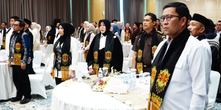 Bupati Haili Yoga Hadir Dalam Launching Buku Polda Aceh Meutuah, Buku Yang Mengupas Perjalanan Sosok Putra Aceh