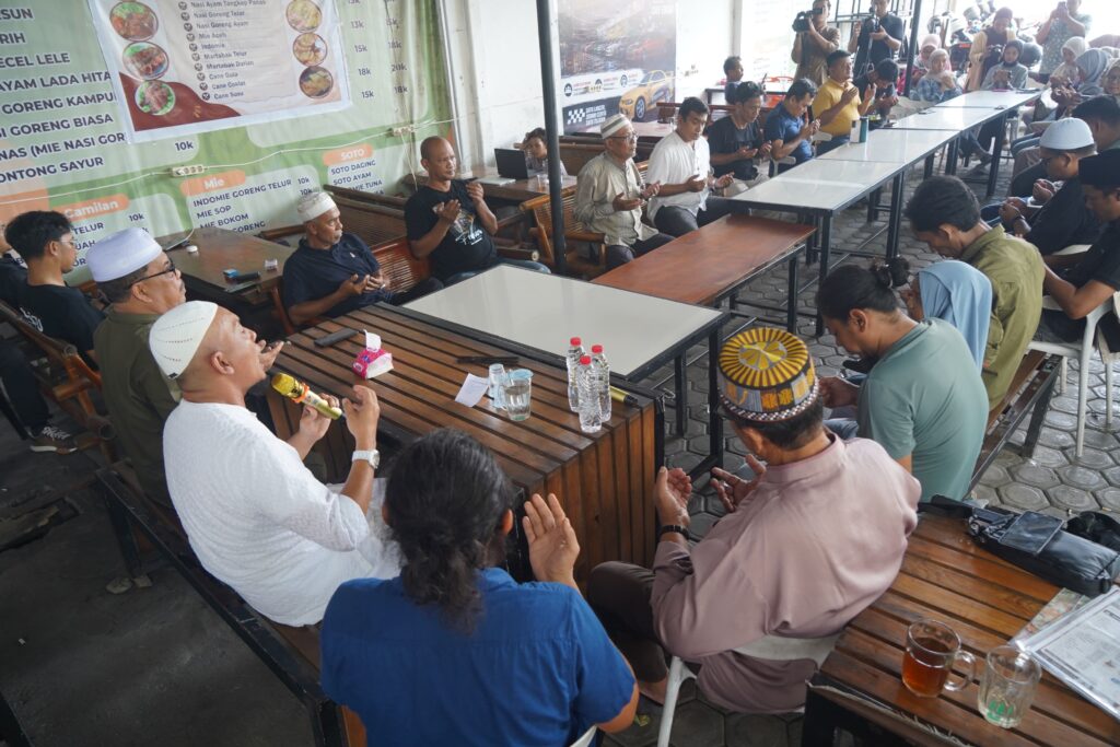 Doa bersama di sekber banda aceh
